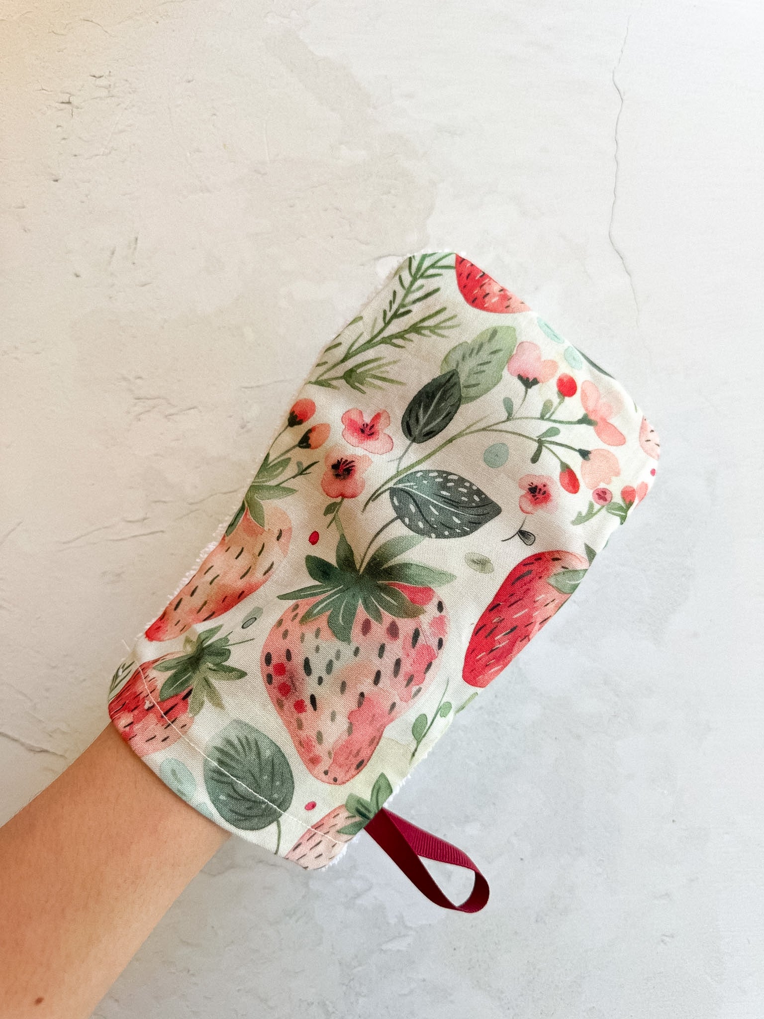 Gant de bain fraises - Savonnerie Saponaria