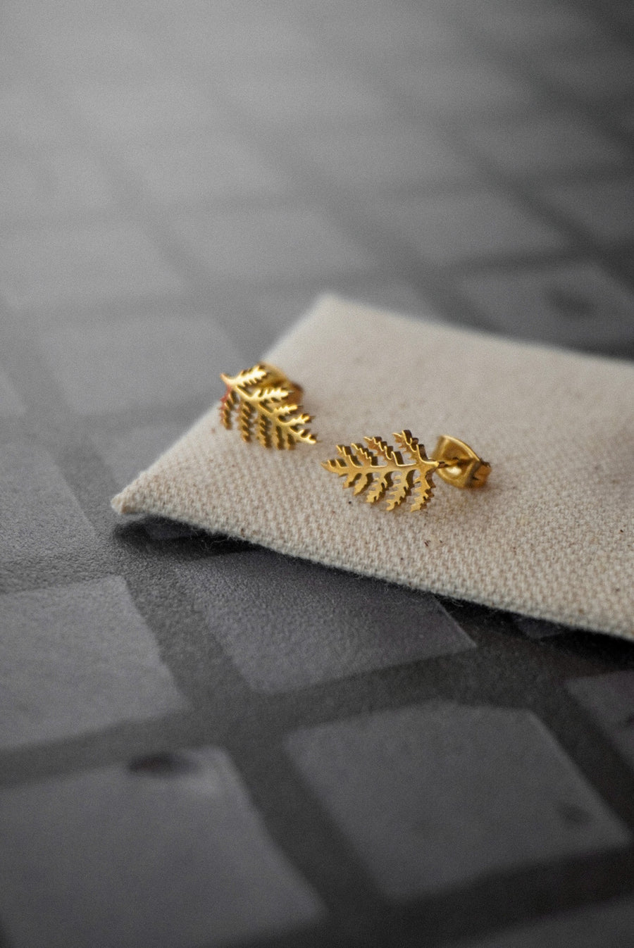 Boucle d'oreille feuillage - Savonnerie Saponaria